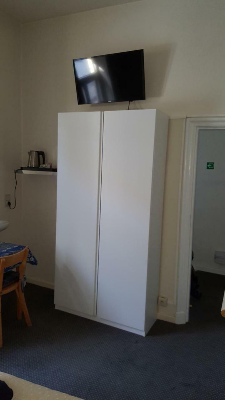 Guest House Adonis Μπριζ Εξωτερικό φωτογραφία